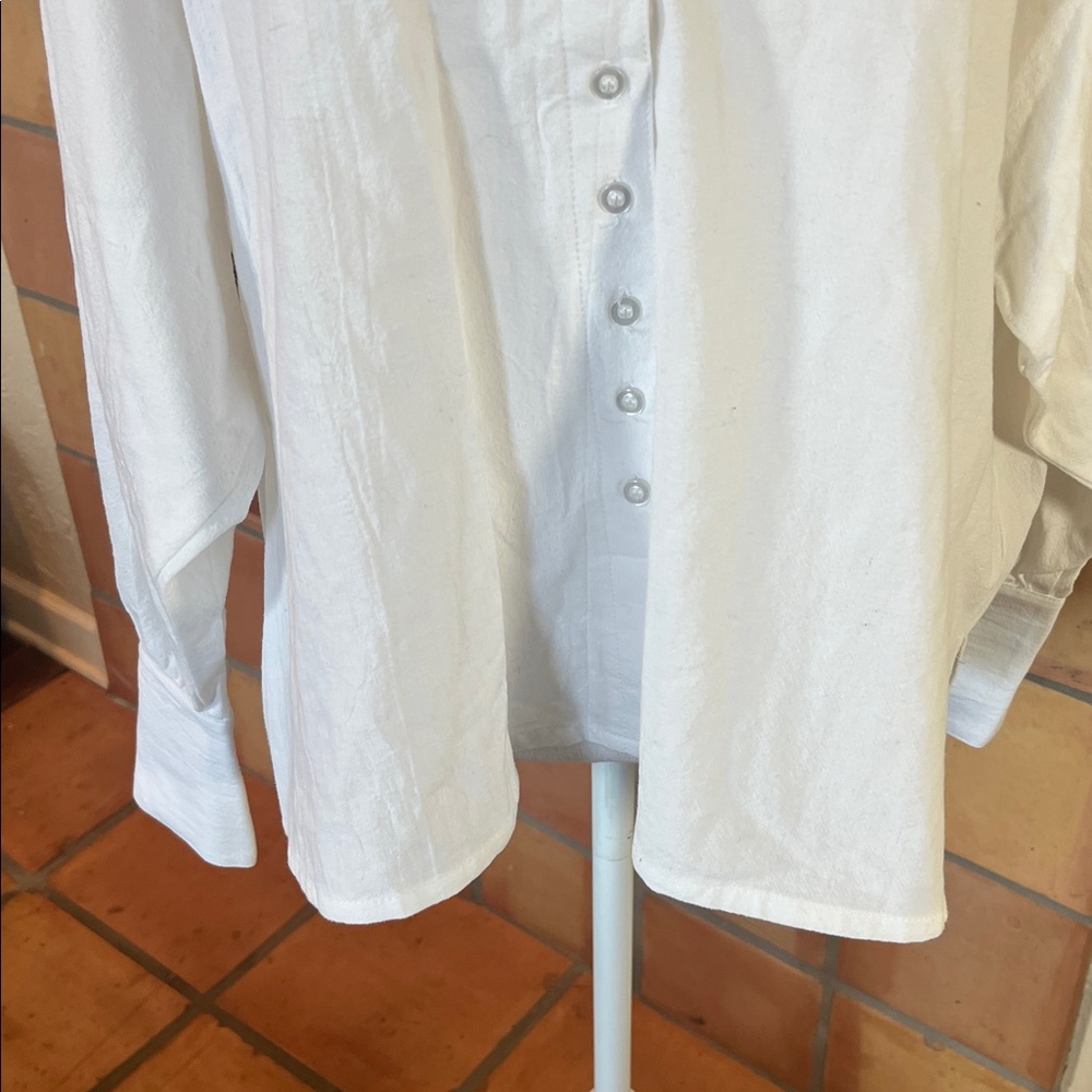 Boheme White Cotton Drop-Shoulder Oversized Fit Button Up , size 2 - Picture 3 of 9